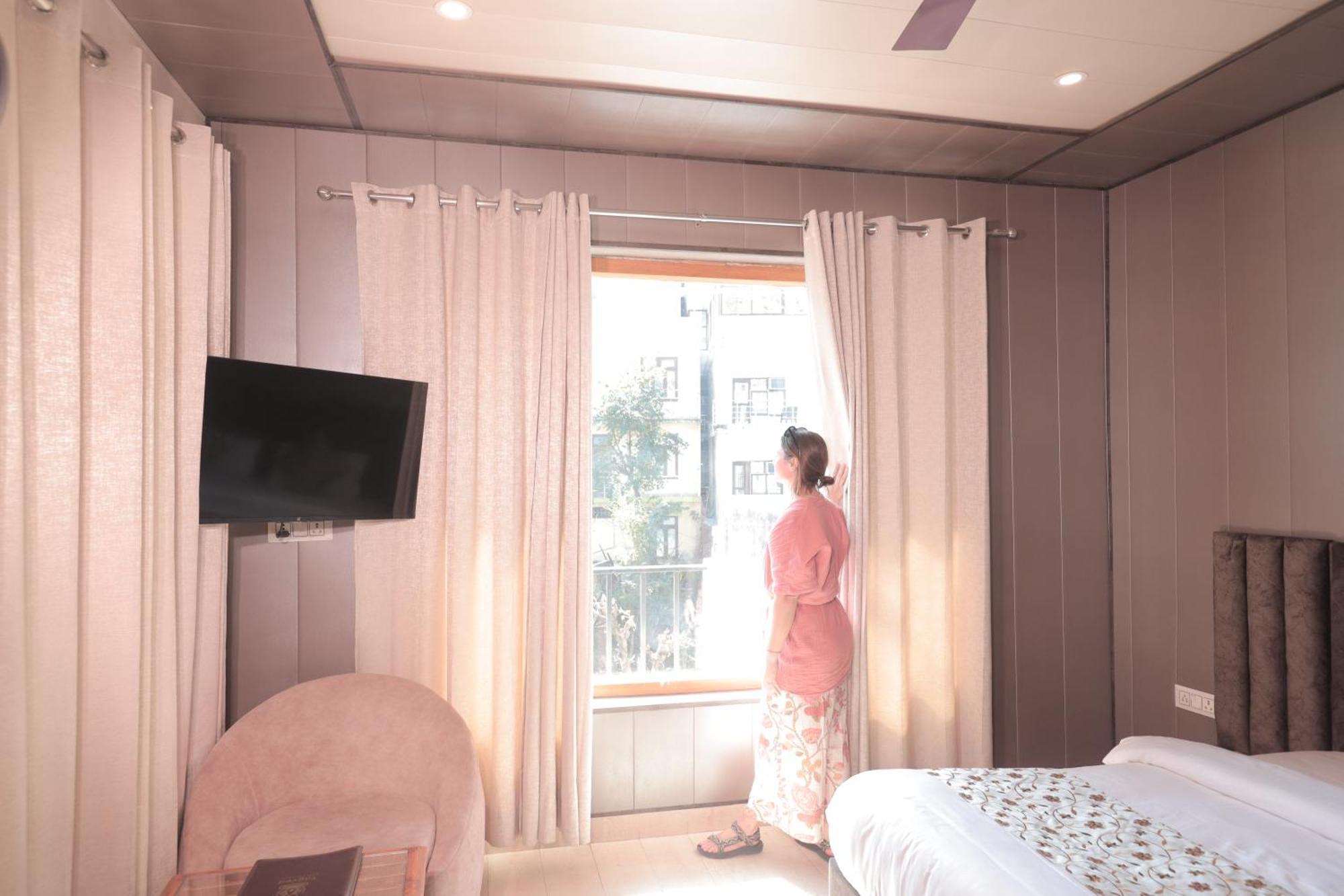 Yogved Hospitality & Resort Rishikesh Ngoại thất bức ảnh
