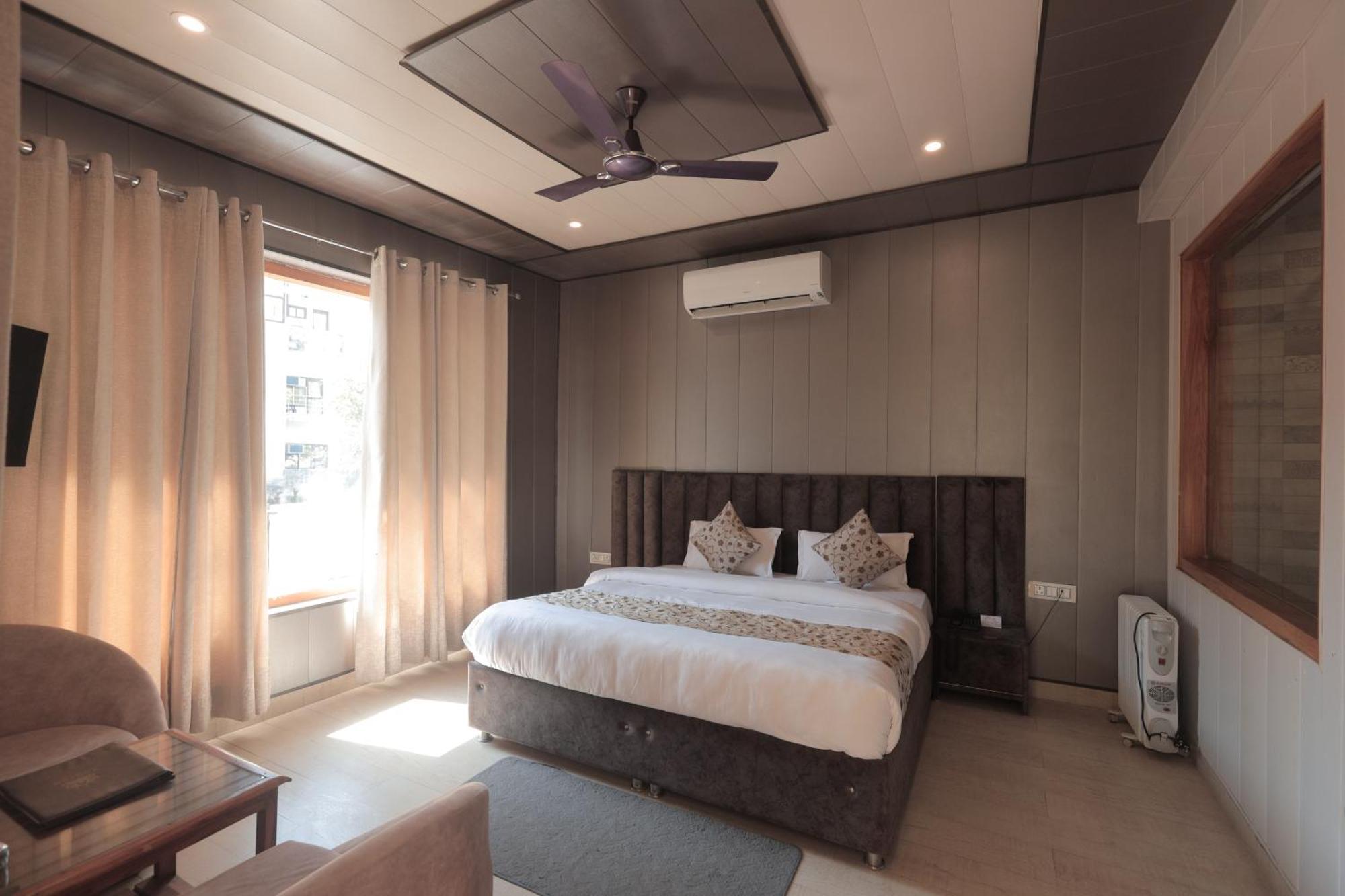 Yogved Hospitality & Resort Rishikesh Ngoại thất bức ảnh